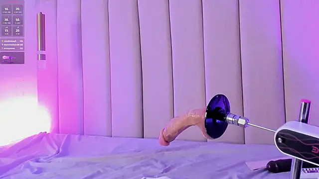 miamonroee_ - Miamonroee_'s free webcam