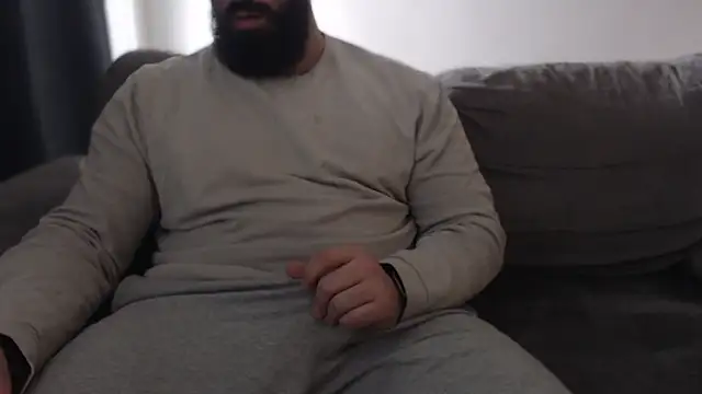 hugemachohandsom... Live Webcam on Stripchat