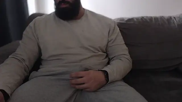 hugemachohandsom... Live Webcam on Stripchat