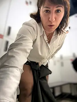 ZhenjaPoledance webcam