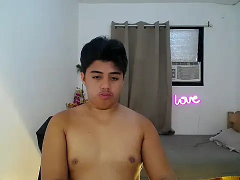 Hugecock2hundle_intown