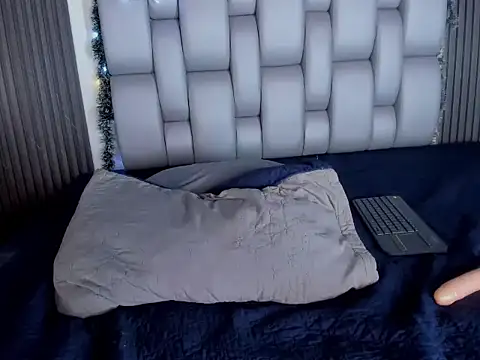 may-clanfort - May-Clanfort's free webcam