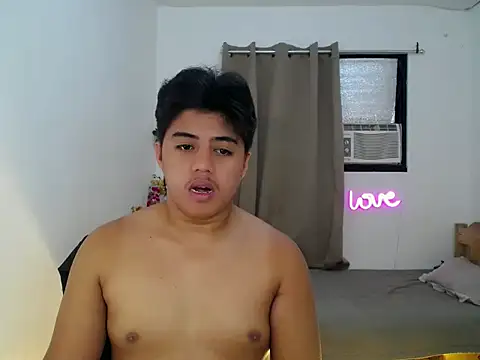 Hugecock2hundle_intown