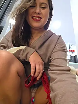 GatitaXD27 Live Webcam on Stripchat