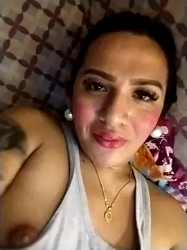 Yourbabyshane Live Webcam on Stripchat