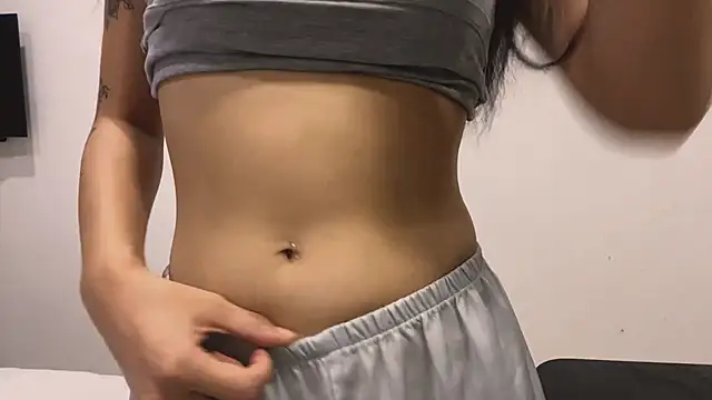 lizparadiz - LizParadiz's free webcam