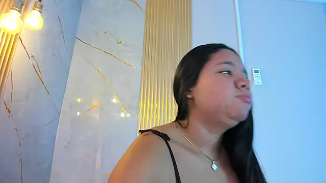 angie_harmony webcam