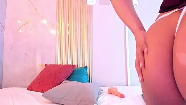 angie_harmony webcam