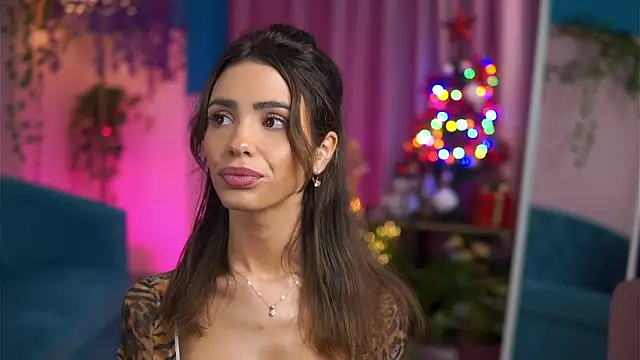 theayana - TheAyana's free webcam - UK Sex Cams