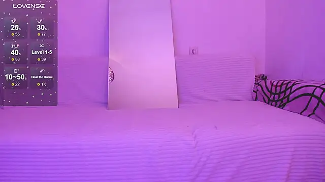 lil_foxy9 - Lil_Foxy9's free webcam - UK Sex Cams