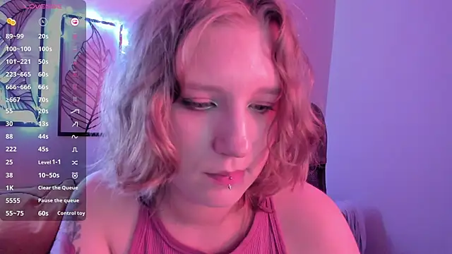 Hailey_Foxy webcam