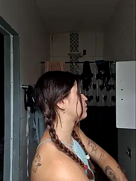 luuhcat09 - Luuhcat09's free webcam