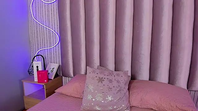 samanthapeachss - SamanthaPeachss's free webcam