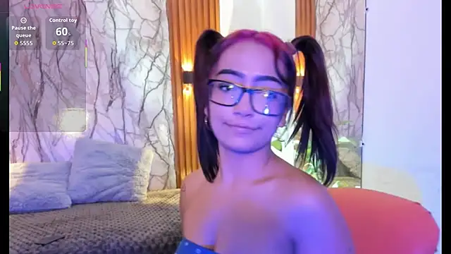 valkyfoxxx - Valkyfoxxx's free webcam