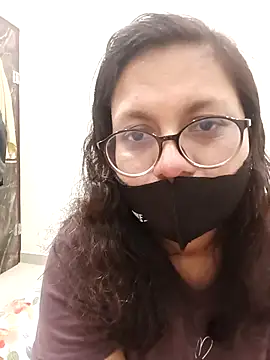 Mahira_sharma01 webcam