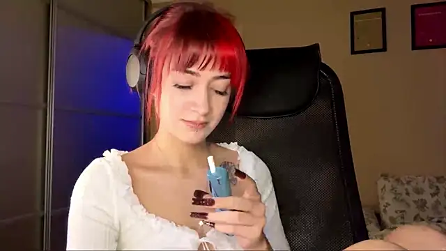 emilyskyline - EmilySkyline's free webcam