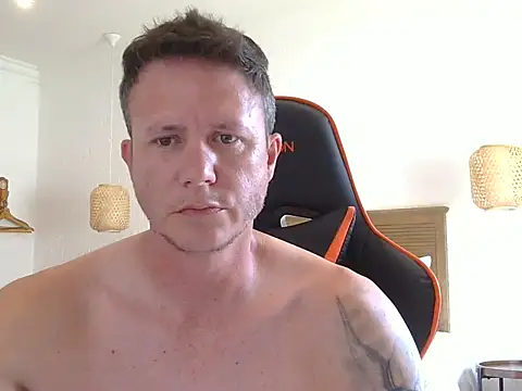 TroyDieselXXX webcam