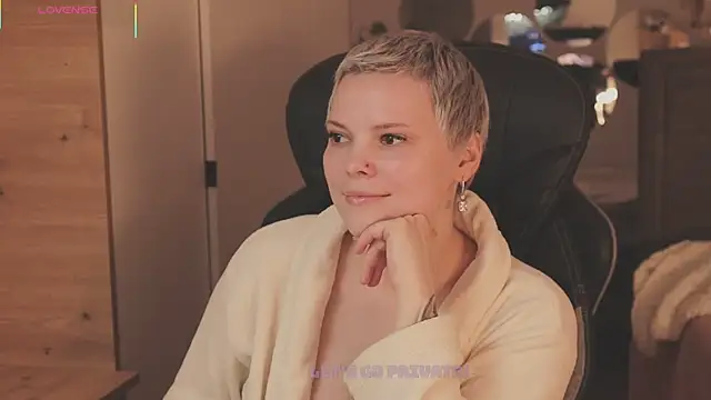 likaberry1 - LikaBerry1's free webcam