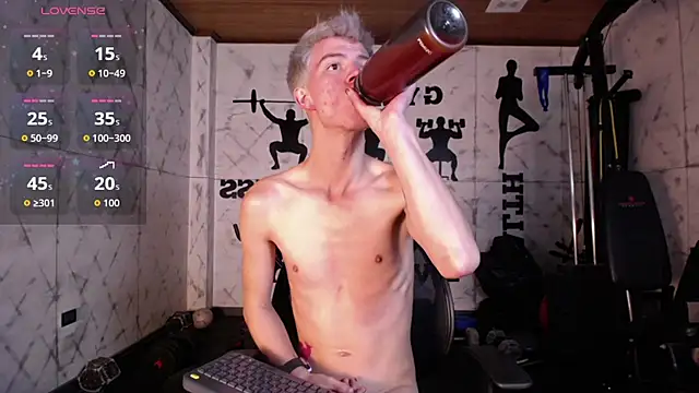 nicktorn (M young) - 💖flash soft dick