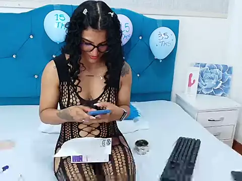 violeta_damore - Violeta_DAmore's free webcam