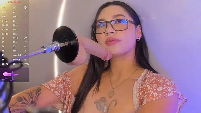 Juli_Casanova webcam