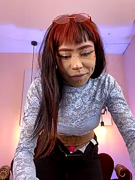 Violetta_Suky webcam