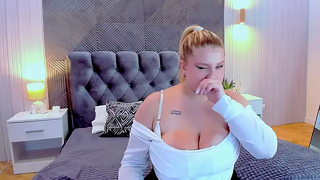 EmiliaStanley webcam