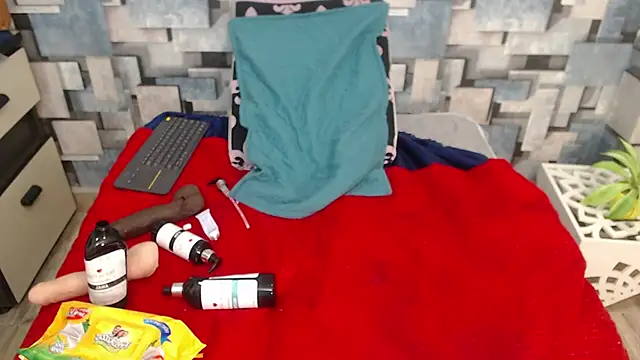 angel_dthroatt - Angel_dthroatt's free webcam