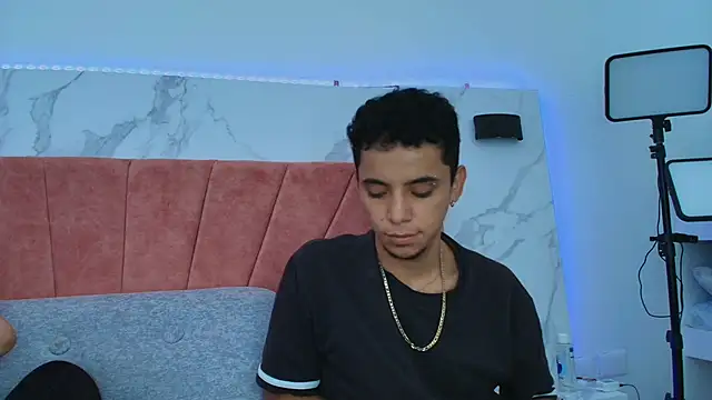 HellAndDante_ webcam