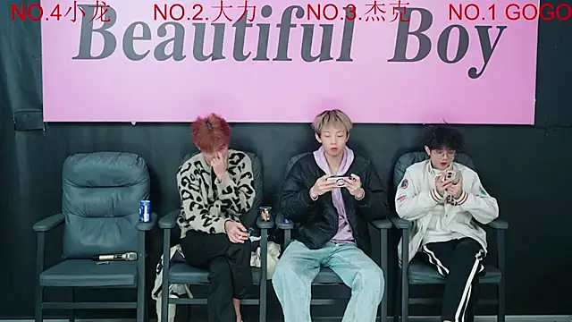 Beautifulboys-999 webcam