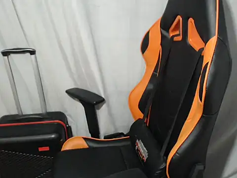 MissButterfly69 webcam