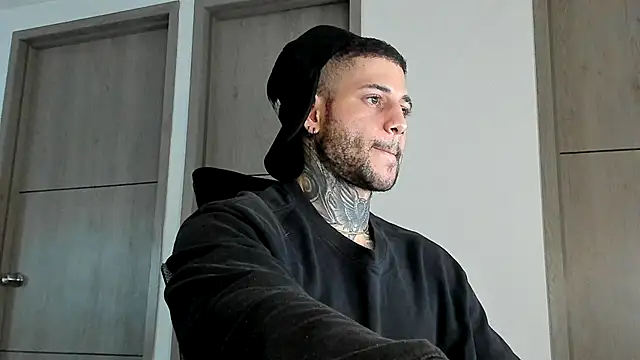 _jamesleandros1 webcam