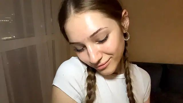 claricemcclure - ClariceMcclure's free webcam - UK Sex Cams