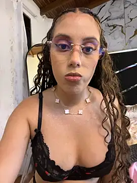 Webcam Model (Harley_J_)  is live.Free join now!