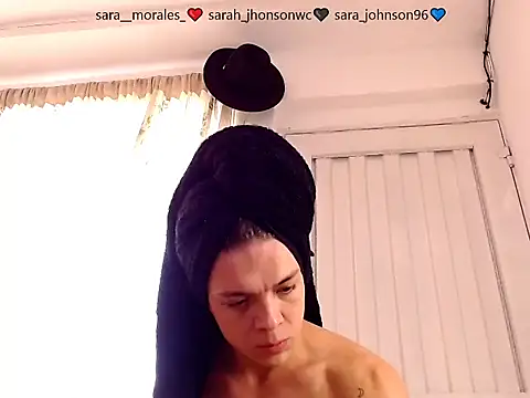 saara_johnson496 webcam
