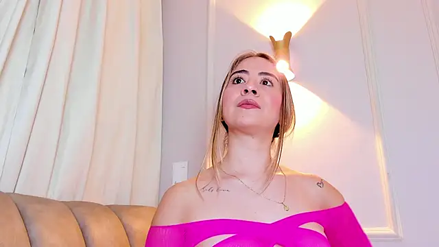 lia_walton - Lia_walton's free webcam