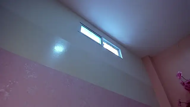 littletammy4u_ - Littletammy4u_'s free webcam