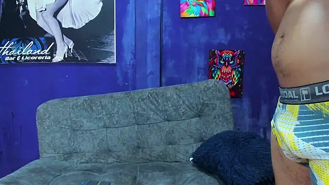 Melisaandjhova webcam