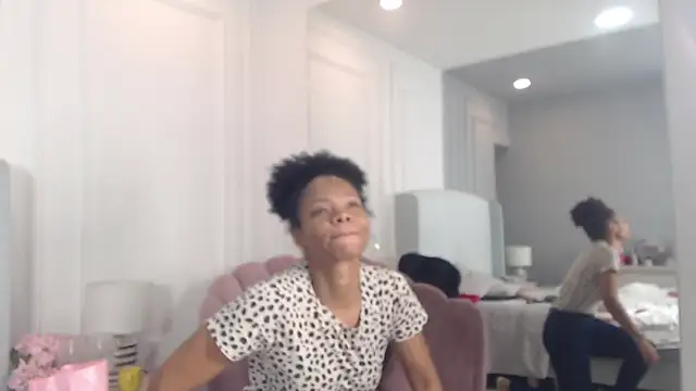 ChantalGarner webcam