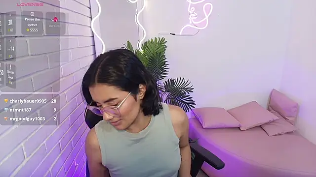 peachy_tay - PEACHY_TAY's free webcam - UK Sex Cams