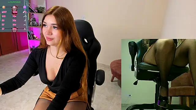 nathalie_29 - Nathalie_29's free webcam