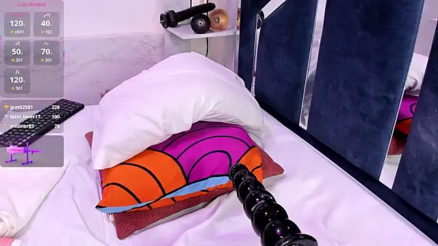 veronicaryan - VeronicaRyan's free webcam