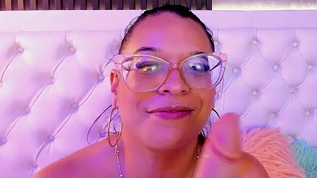 MHONIKBELUCCI webcam