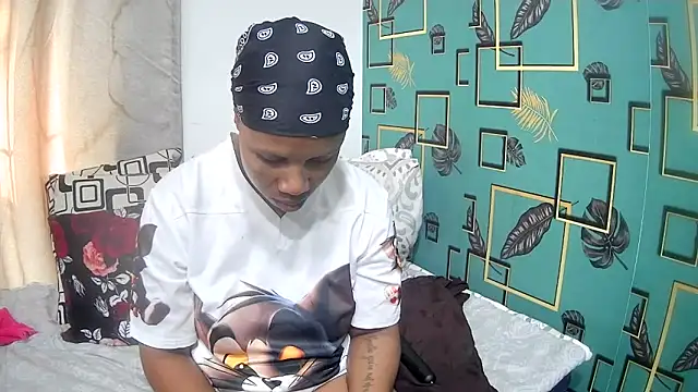 HoneyDripz_94 webcam