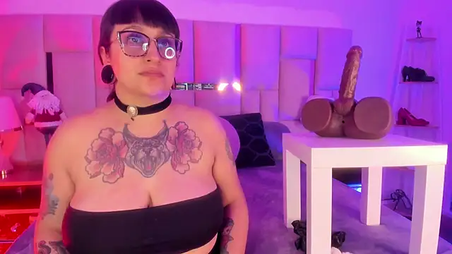 Violett_Sinclair webcam