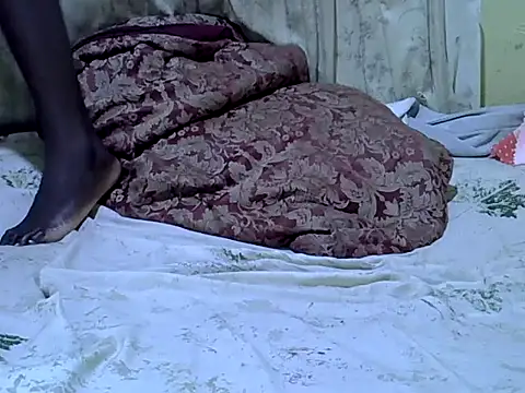 KENYANHONEY01 webcam