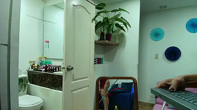 elliee_ - Elliee_'s free webcam