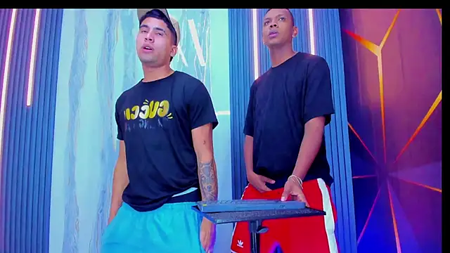 Play_boys_Hot2 webcam