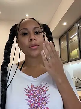 HaileyDiana Live Webcam on Stripchat