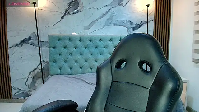 esmeraldachantre - EsmeraldaChantre's free webcam